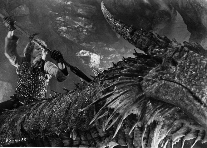 Le Dragon du lac de feu - Film - Peter MacNicol