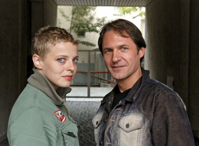 Tatort - Season 34 - Im Visier - Promoción - Patrycia Ziolkowska, Winfried Frey
