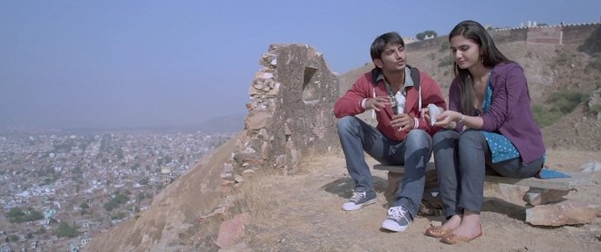 Shuddh Desi Romance - Film - Sushant Singh Rajput, Vaani Kapoor