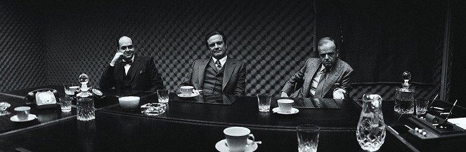 Pappi, Lukkari, Talonpoika, Vakooja - Kuvat kuvauksista - David Dencik, Colin Firth, Toby Jones