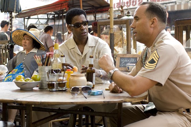 American Gangster - Photos - Denzel Washington, Roger Guenveur Smith