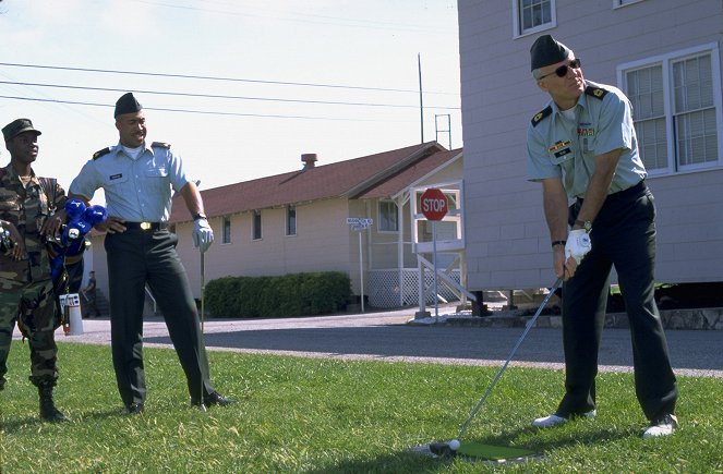 A Caserna dos Calões - Do filme - Daryl Mitchell, Steve Martin