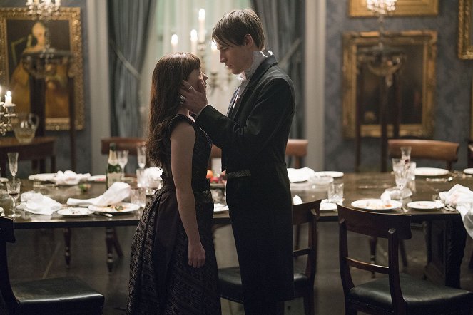 Penny Dreadful - Perpetual Night - Photos - Jessica Barden, Reeve Carney