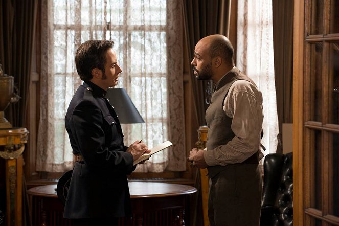 Murdoch Mysteries - The Death of Dr. Ogden - Photos - Jonny Harris, Rainbow Sun Francks