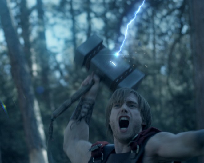 God of Thunder - Thor - Filmfotos - Max Aria