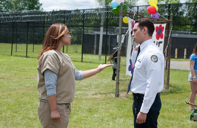 Orange Is the New Black - Season 3 - Mother's Day - Photos - Dascha Polanco, Matt McGorry