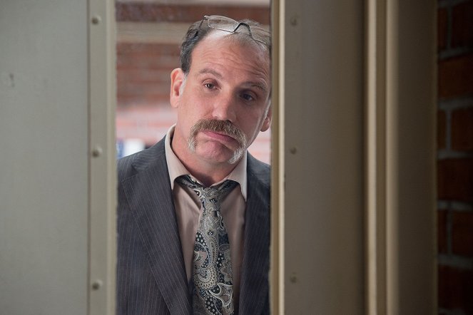 Orange Is the New Black - Ching Chong Chang - De la película - Nick Sandow