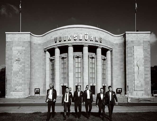 Rammstein - In Amerika (2015) - Photos - Oliver Riedel, Richard Kruspe, Till Lindemann, Flake Lorenz, Paul Landers, Christoph Schneider