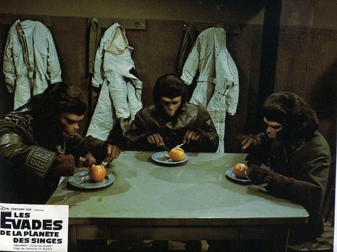 Pako apinoiden planeetalta - Mainoskuvat
