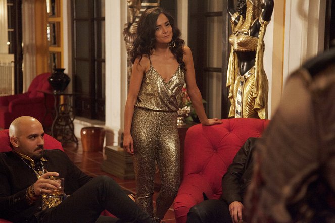 Queen of the South - Season 1 - Piloto - Photos - Alice Braga