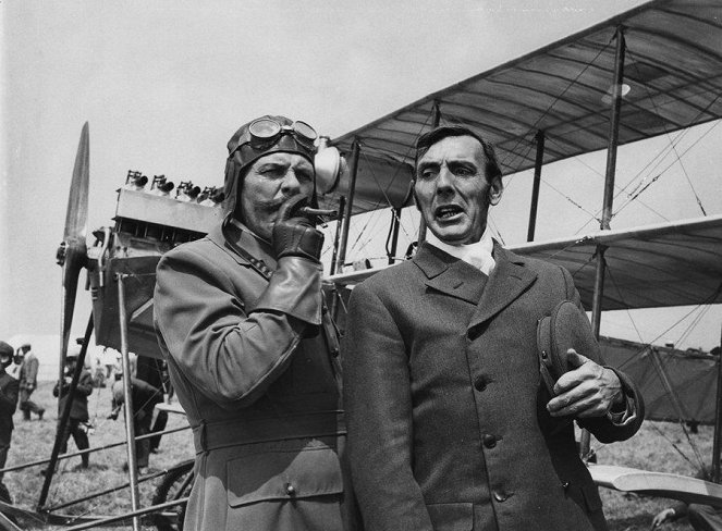 Those Magnificent Men in Their Flying Machines, or How I Flew from London to Paris in 25 hours 11 minutes - Van film - Terry-Thomas
