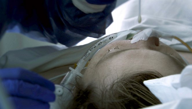 OP gelungen - Patient tot: Lebensgefahr durch neue Krankenhaus-Keime - De la película