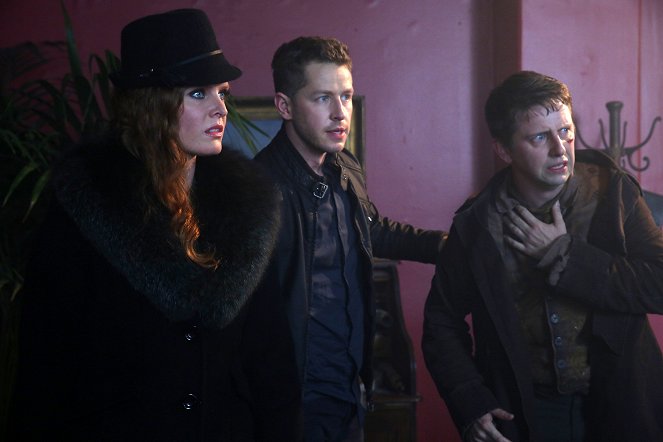 Once Upon a Time - An Untold Story - Van film - Rebecca Mader, Josh Dallas, Hank Harris
