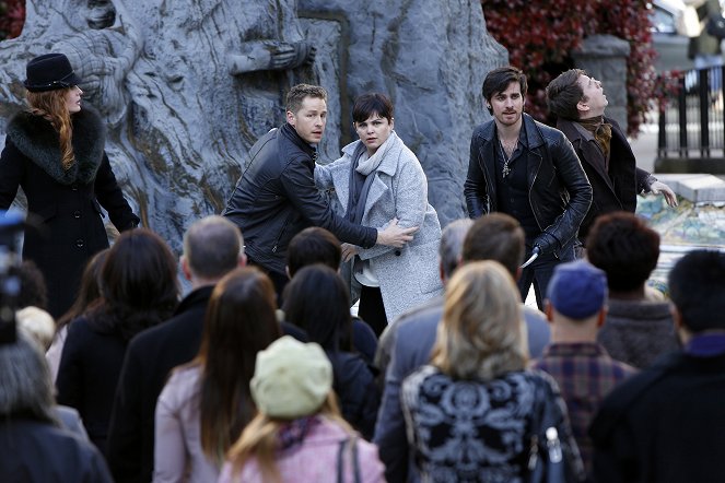 Once Upon a Time - An Untold Story - Van film - Rebecca Mader, Josh Dallas, Ginnifer Goodwin, Colin O'Donoghue, Hank Harris