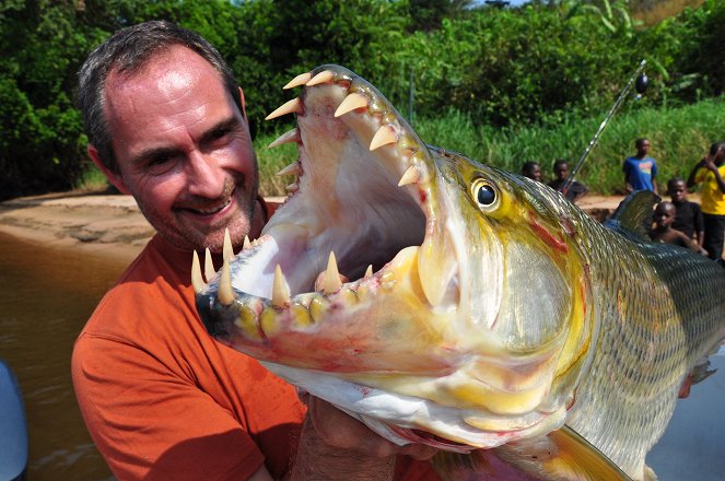 Contact avec des poissons légendaires - De la película