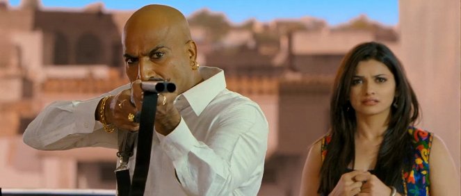 Bol Bachchan - De la película - Jeetu Verma, Prachi Desai