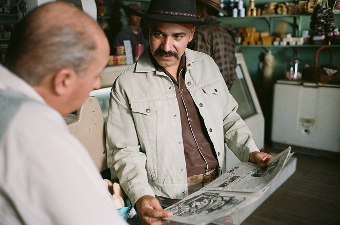 Cesar Chavez: An American Hero - Filmfotos - John Ortiz