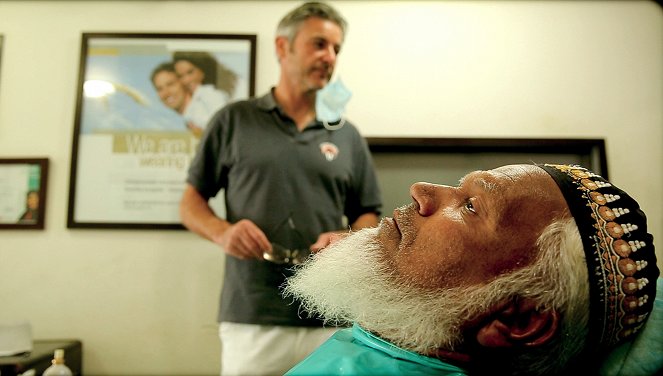 Job im Gepäck - Als Zahnarzt in Indien - Kuvat elokuvasta