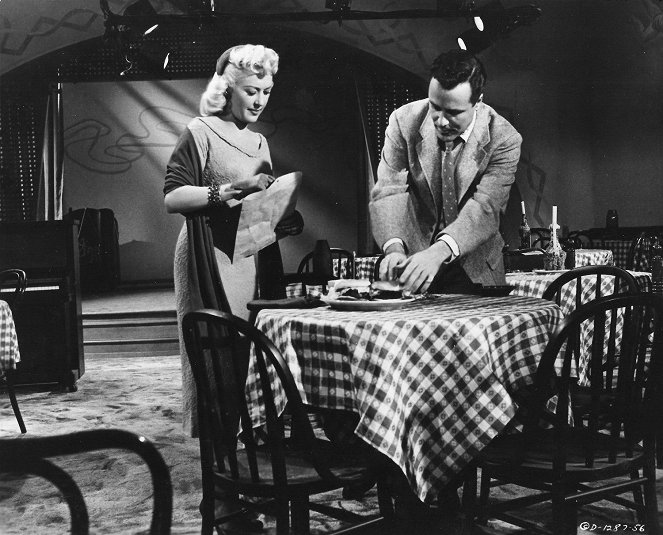 Kahteen rakastunut - Kuvat elokuvasta - Betty Grable, Jack Lemmon