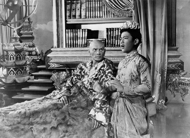 The King and I - Photos - Yul Brynner