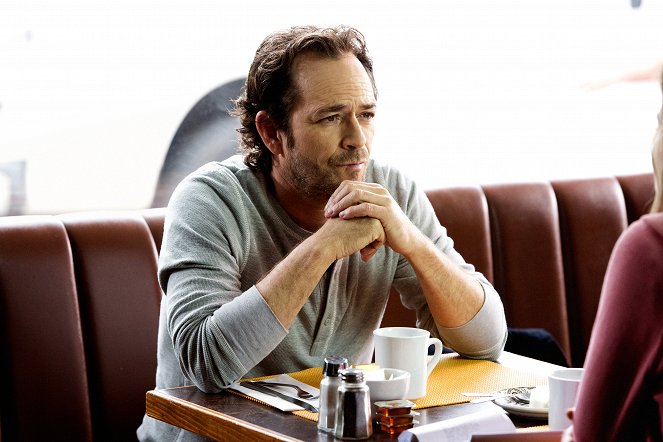 Welcome Home - Filmfotos - Luke Perry