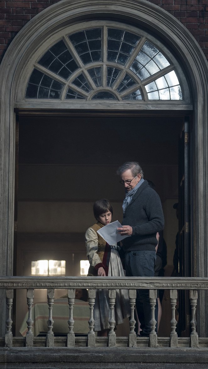 O Amigo Gigante - De filmagens - Ruby Barnhill, Steven Spielberg