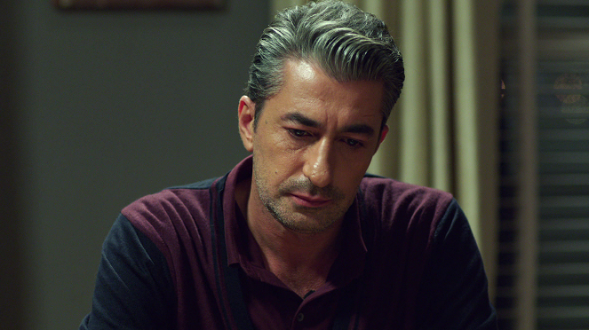 Paramparça - De la película - Erkan Petekkaya