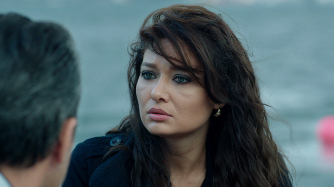 Vyměněné osudy - Z filmu - Nurgül Yeşilçay