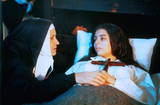 Lourdes - Szent Bernadett legendája - Filmfotók - Angèle Osinsky