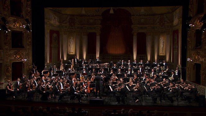 Daniele Gatti dirige Verdi à Parme - Van film