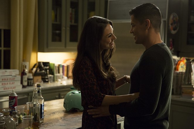 Malas madres - De la película - Mila Kunis, Jay Hernandez