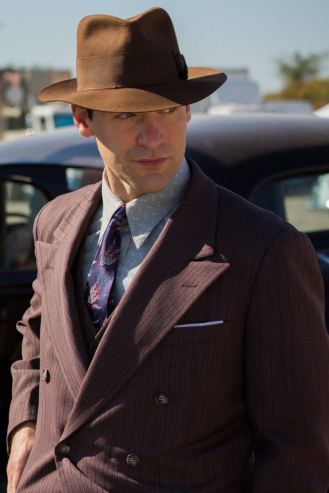 Café Society - Photos - Corey Stoll