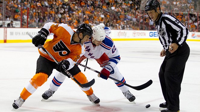 24/7: Flyers/Rangers - Road to the NHL Winter Classic - Photos