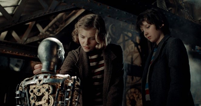 A leleményes Hugo - Filmfotók - Chloë Grace Moretz, Asa Butterfield