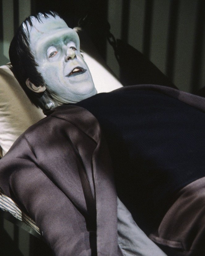 Die Munsters: Die Rückkehr der Familie Frankenstein - Filmfotos - Fred Gwynne