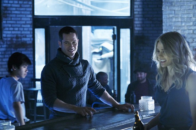 Killjoys - Meet the Parents - Do filme - Luke Macfarlane