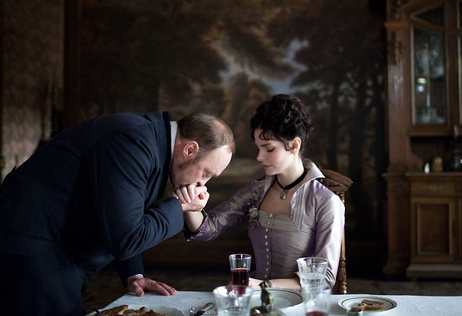 Anna Karenina - Filmfotos - Vitaliy Kishchenko, Elizaveta Boyarskaya