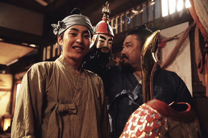 Bongi kimseondal - Van de set - Xiumin, Chang-seok Go