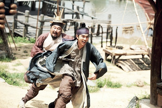Bongi kimseondal - Z filmu - Chang-seok Go, Seung-ho Yoo
