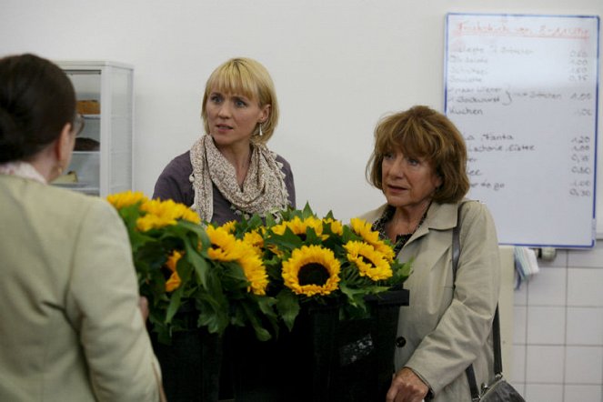 Bella Block - Unter den Linden - Van film - Margit Bendokat, Winnie Böwe, Hannelore Hoger