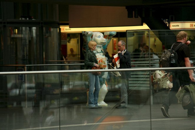 Bella Block - Unter den Linden - Van film - Winnie Böwe, Justus Carrière