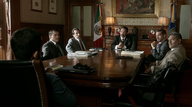 La dictadura Perfecta - Kuvat elokuvasta - Noé Hernández, Damián Alcázar, Arath De La Torre Balmaceda, Dagoberto Gama