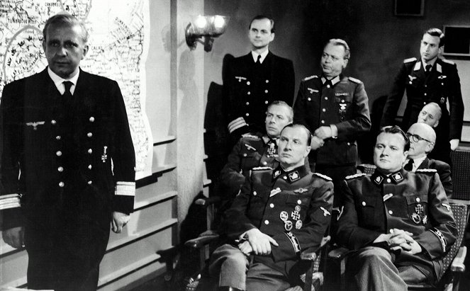 Ein Leben für Deutschland - Admiral Canaris - Filmfotos - O.E. Hasse, Martin Held