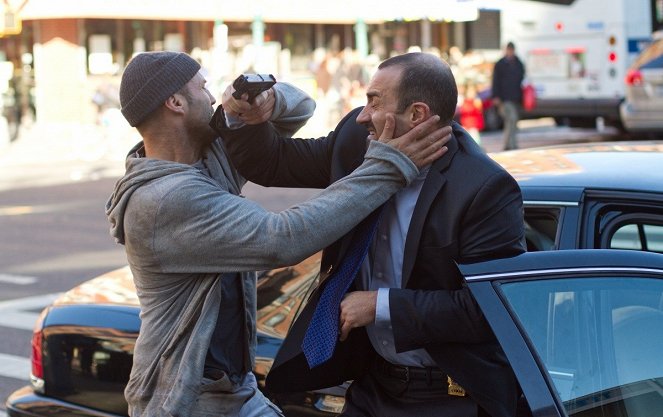 Safe - Photos - Jason Statham, Jay Giannone