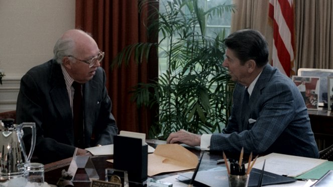 Reaganova tajná válka - Z filmu