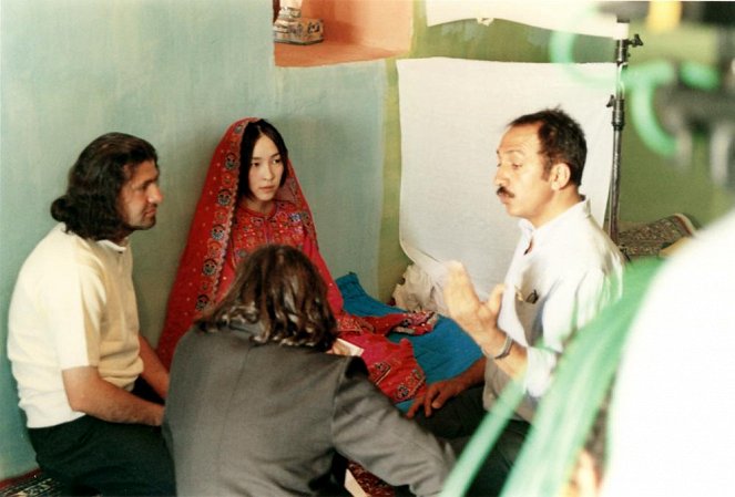 Hafez - De la película - Kumiko Aso
