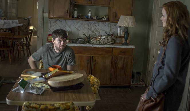 Outcast - A Darkness Surrounds Him - De la película - Patrick Fugit