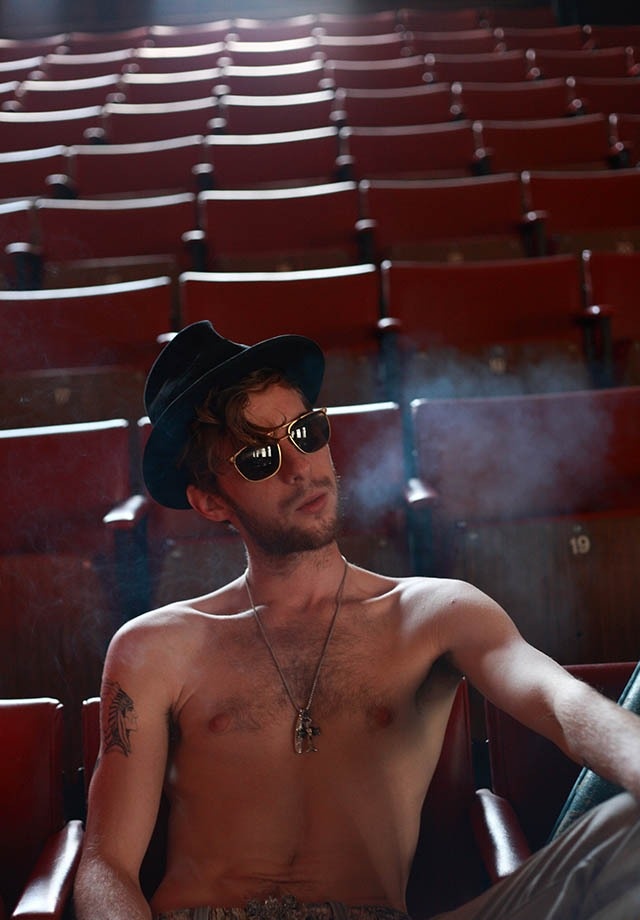 Tej nocy będziesz mój - Z filmu - Luke Treadaway