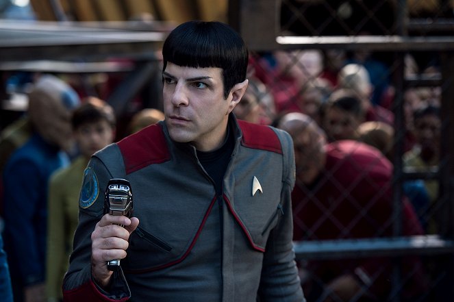Star Trek: Mindenen túl - Filmfotók - Zachary Quinto