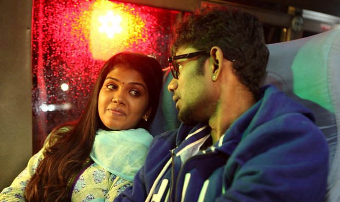 Oru Naal Koothu - Photos - Riythvika, Ramesh Thilak